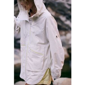 Free People Singin’ in the Rain Packable Jacket FP Movement Coat White Sz XS NEW
